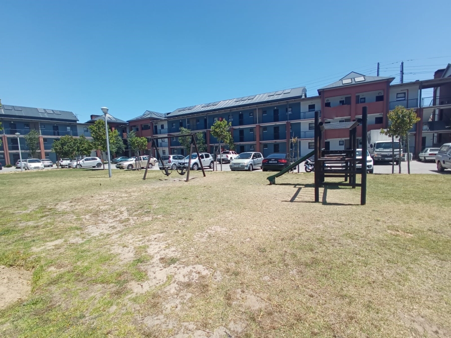 2 Bedroom Property for Sale in Buh Rein Estate Western Cape